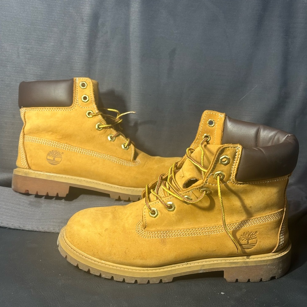 Timberland Men's Wheat Nubuck Work Boots with Padded Collar